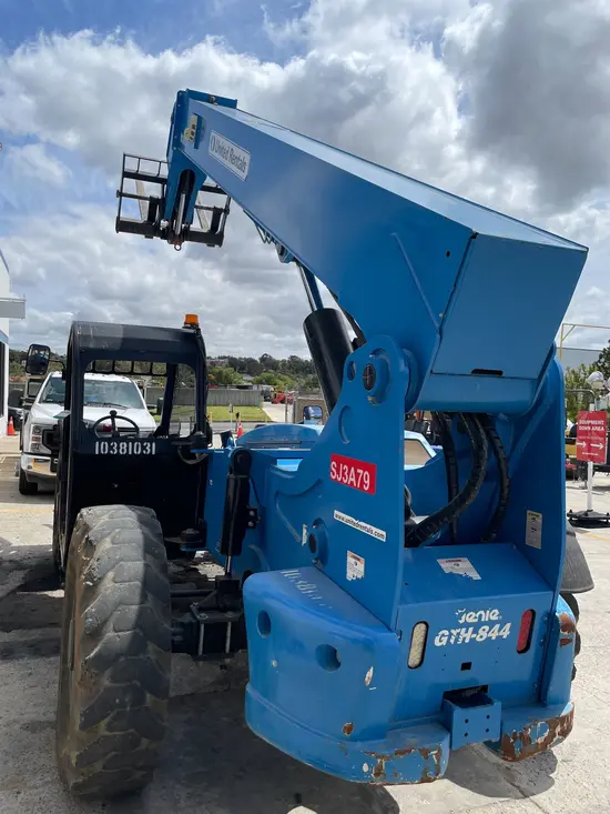 2015 Genie GTH-844 Forklift