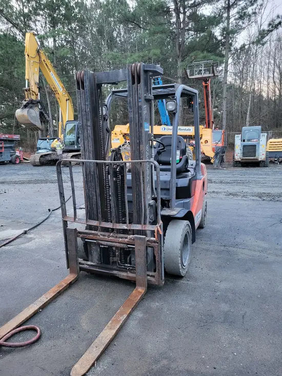 2016 Toyota 8FDU25 Warehouse Forklift