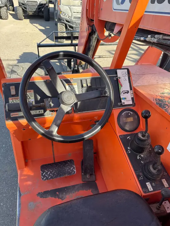 2015 SKYTRAK 6042 Forklift