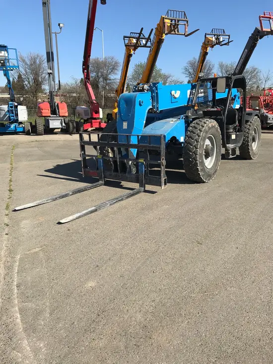 2014 Genie GTH-844 Forklift