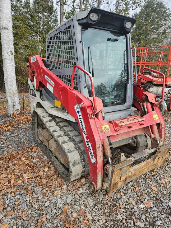 2017 Takeuchi TL10V2-CR Track Loader