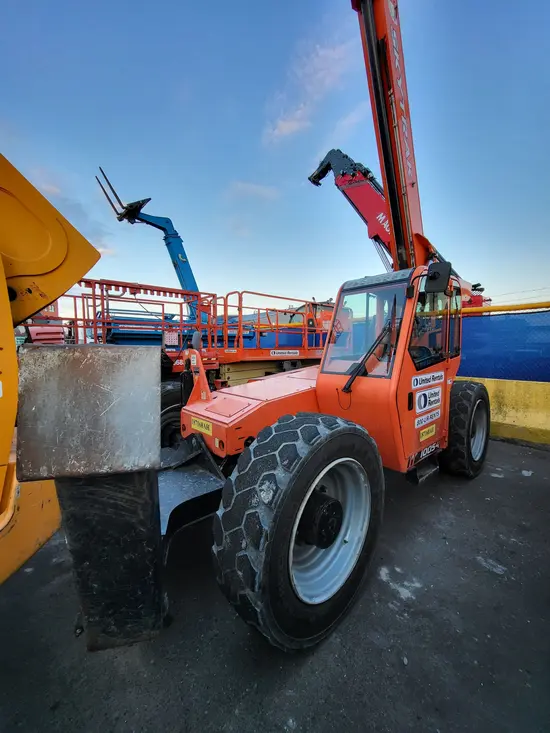2017 SKYTRAK 10054 Forklift