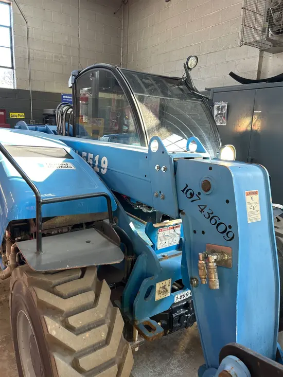 2018 Genie GTH-5519 Forklift