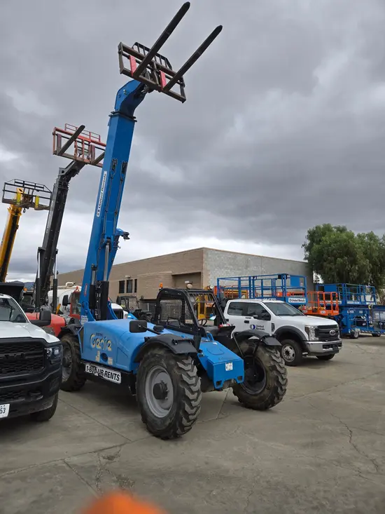 2015 Genie GTH-844 Forklift