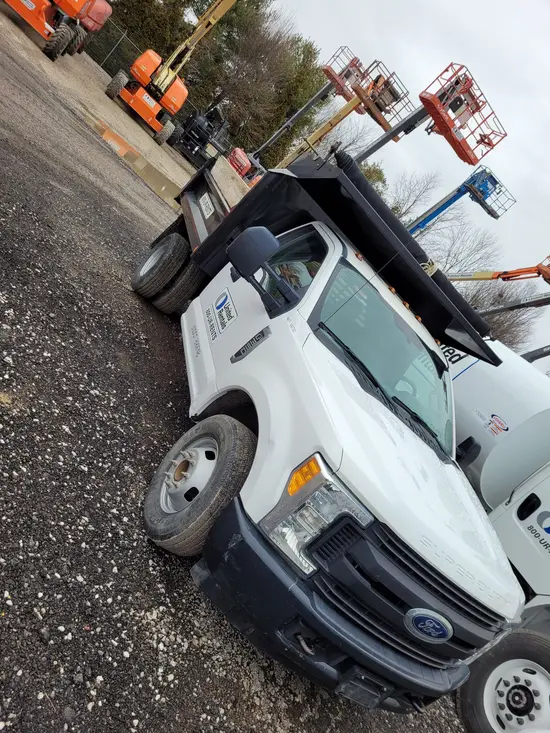 2017 Ford F-350 Dump Truck