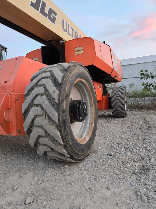 2014 JLG 1350SJP Boom Lift