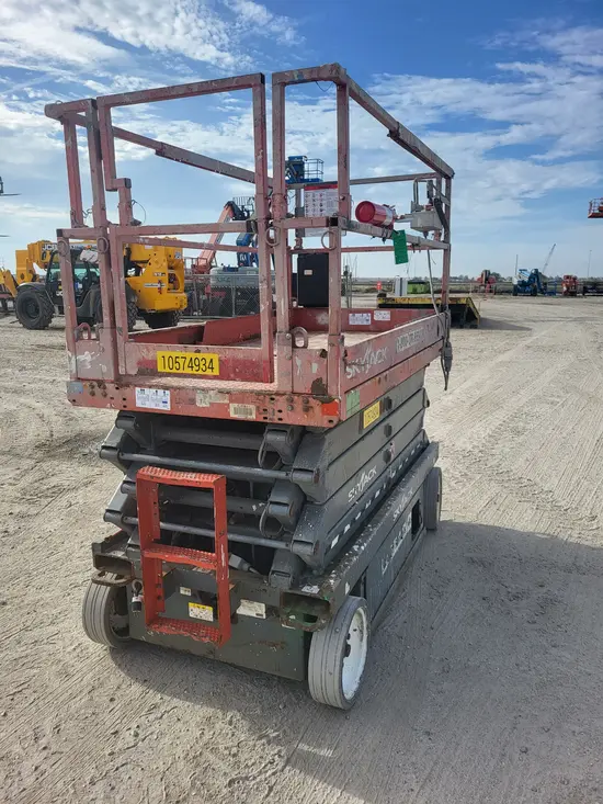 2017 Skyjack SJIII4632 Scissor Lift