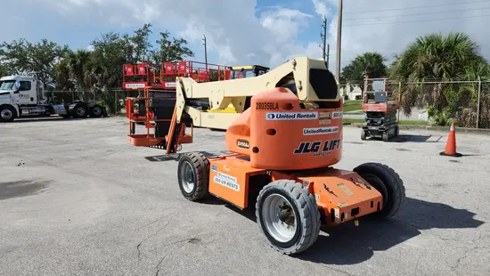 2016 JLG E450AJ Articulating Boom Lift