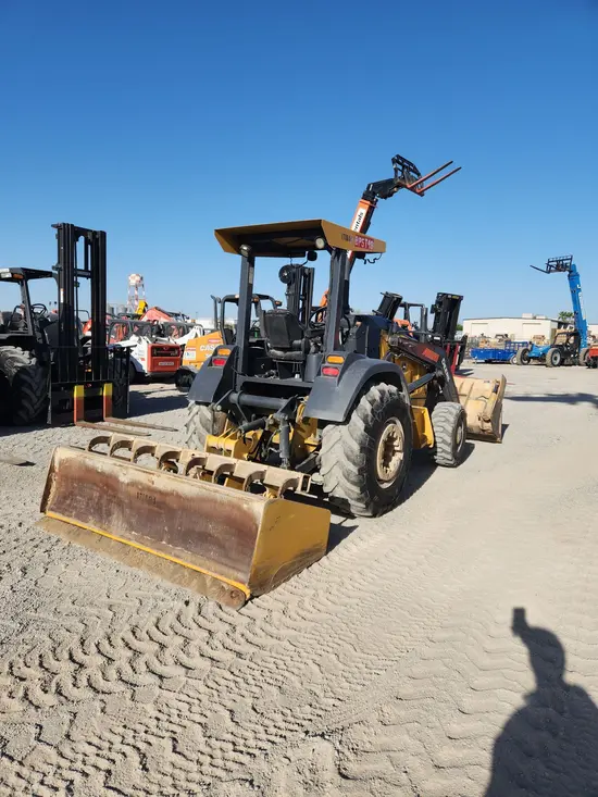 2016 John Deere 210L EP Wheel Loader