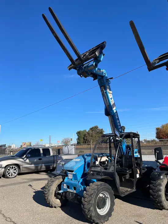 2017 Genie GTH-5519 Forklift