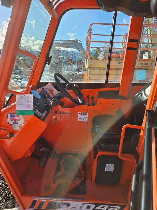 2017 SKYTRAK 8042 Forklift