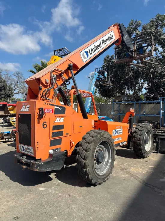 2017 SKYTRAK 6042 Forklift