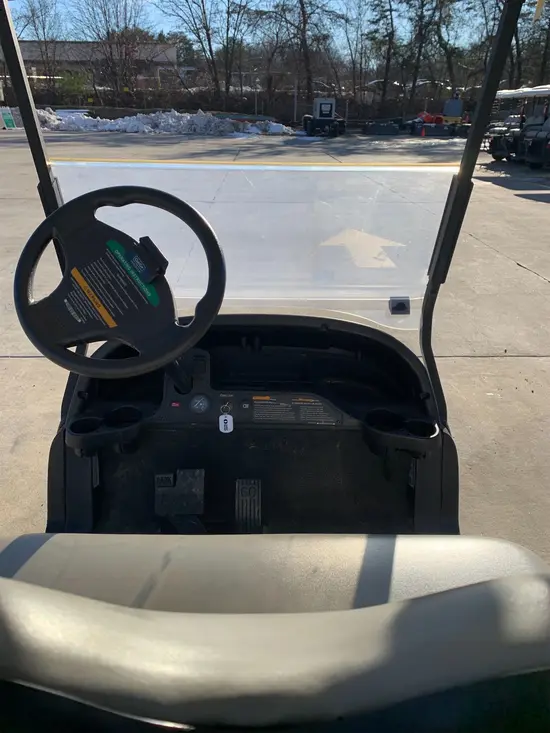 2017 Club Car PRECEDENT I2 G Utility Vehicle