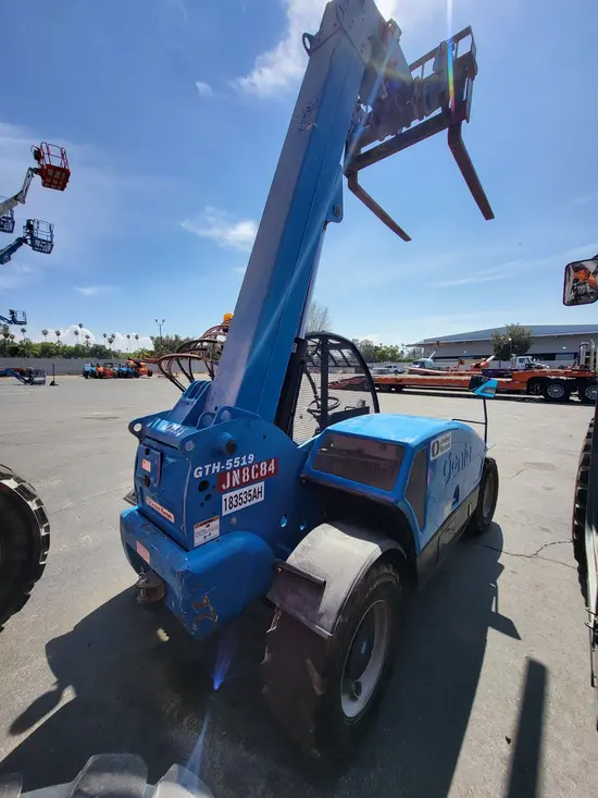 2016 Genie GTH-5519 Forklift