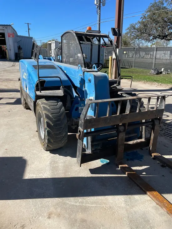 2017 Genie GTH-5519 Forklift