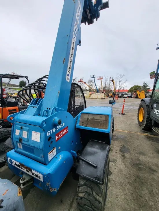2017 Genie GTH-5519 Forklift