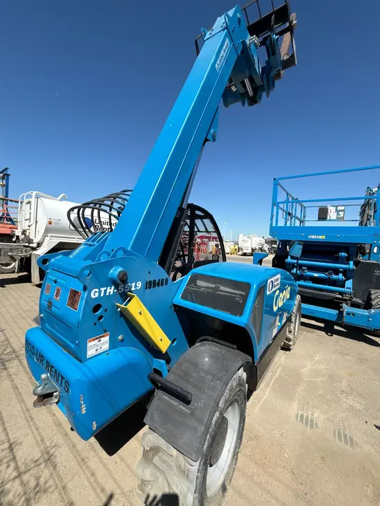 2017 Genie GTH-5519 Forklift