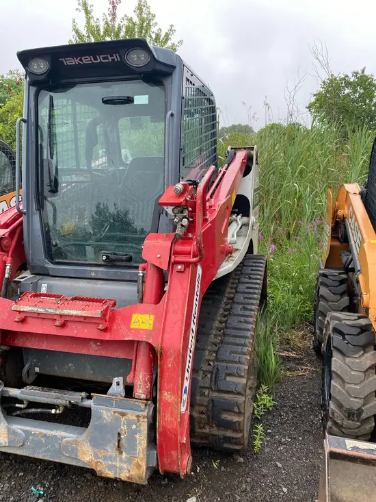 2021 Takeuchi TL12R2-CR Track Loader