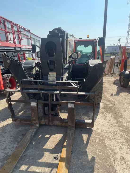 2018 JLG 1055 Forklift