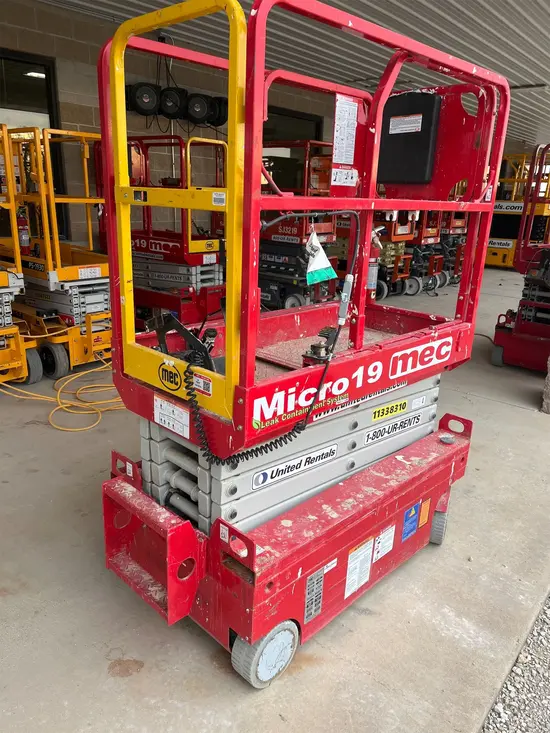 2022 MEC MICRO 19 Scissor Lift