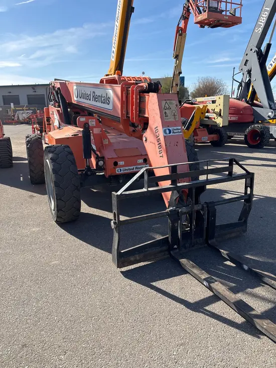 2015 SKYTRAK 6042 Forklift