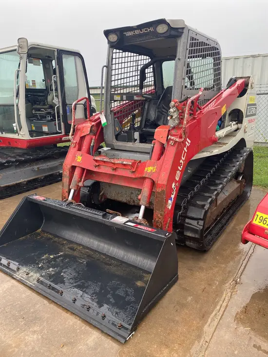 2017 Takeuchi TL12R2-R Track Loader