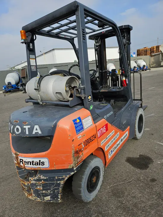 2019 Toyota 8FGU25 Warehouse Forklift