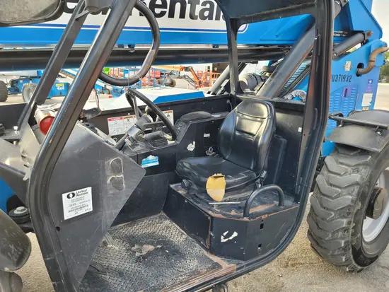 2015 Genie GTH-1056 Forklift