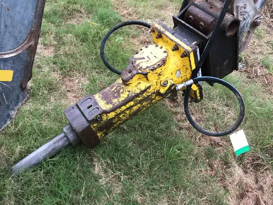 2016 Atlas Copco SB 452 Attachment