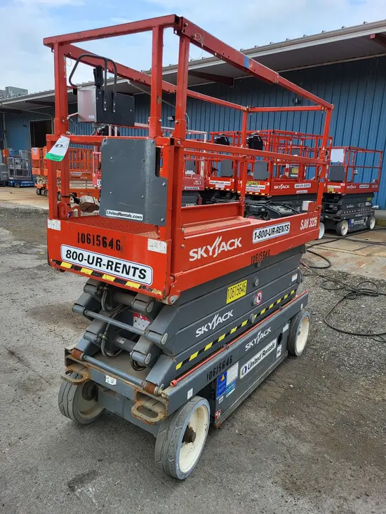 2017 Skyjack SJIII3226 Scissor Lift