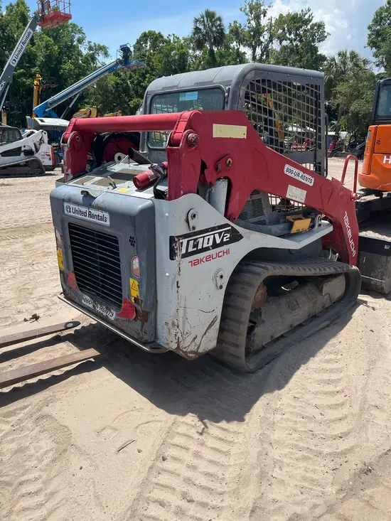 2018 Takeuchi TL10V2-R Track Loader