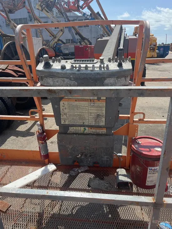 2016 JLG 800S Boom Lift