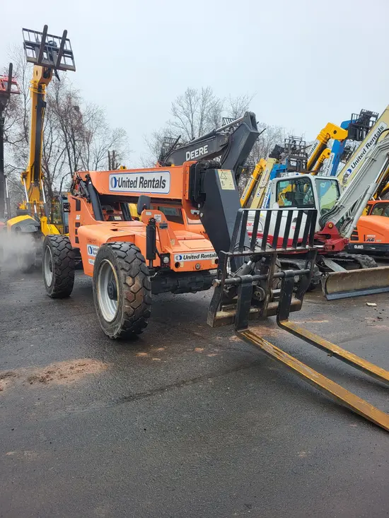 2016 SKYTRAK 8042 Forklift