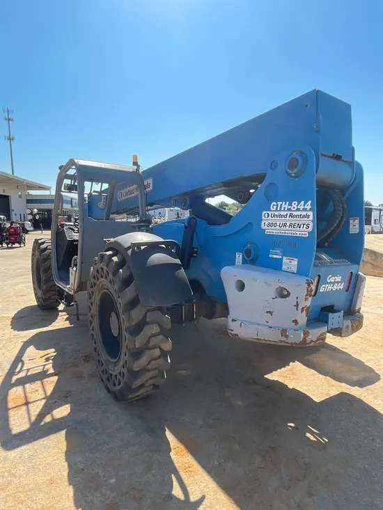 2014 Genie GTH-844 Forklift