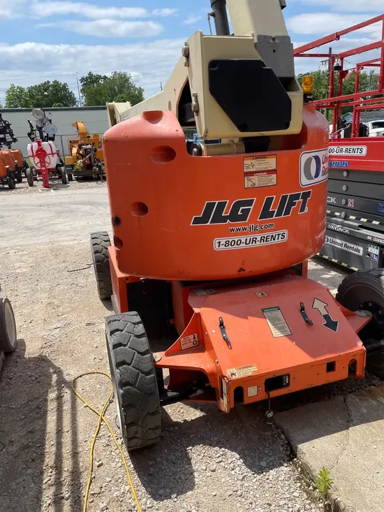2015 JLG E450AJ Articulating Boom Lift