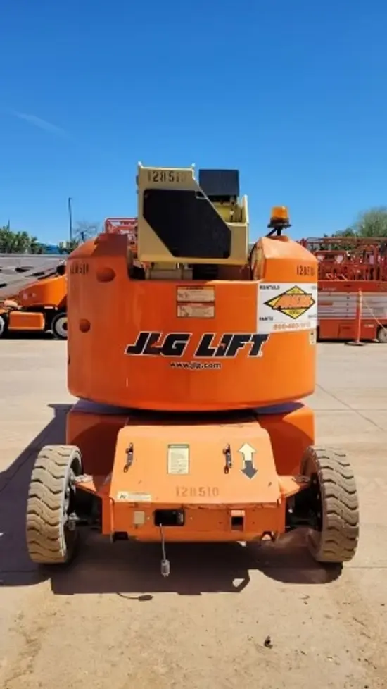 2013 JLG E400AN Articulating Boom Lift
