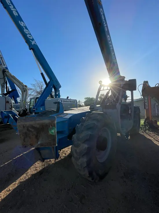 2014 SKYTRAK 8042 Forklift