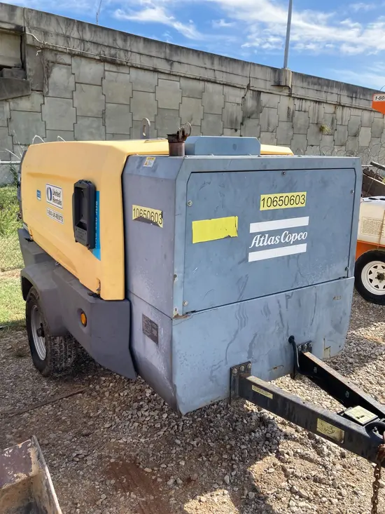 2017 Atlas Copco XAS440JD T4F Air Compressor