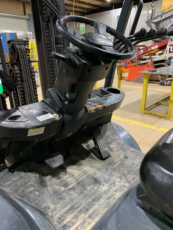 2018 Toyota 8FDU30 Warehouse Forklift