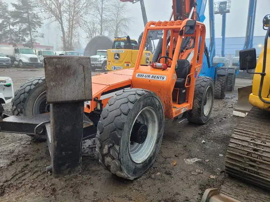 2015 SKYTRAK 10054 Forklift