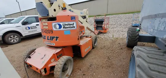 2015 JLG E400AN Articulating Boom Lift
