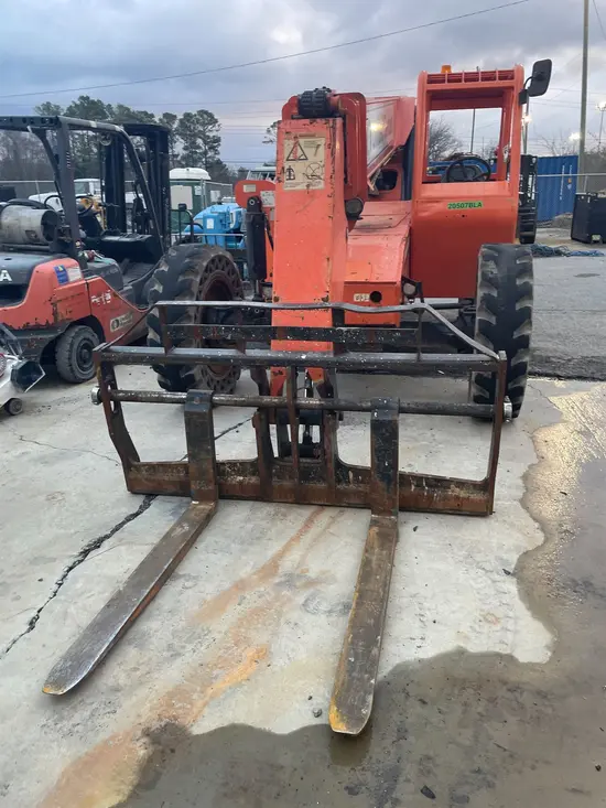 2015 SKYTRAK 6042 Forklift