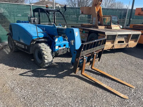 2017 Genie GTH-5519 Forklift
