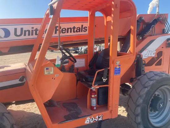 2014 SKYTRAK 8042 Forklift