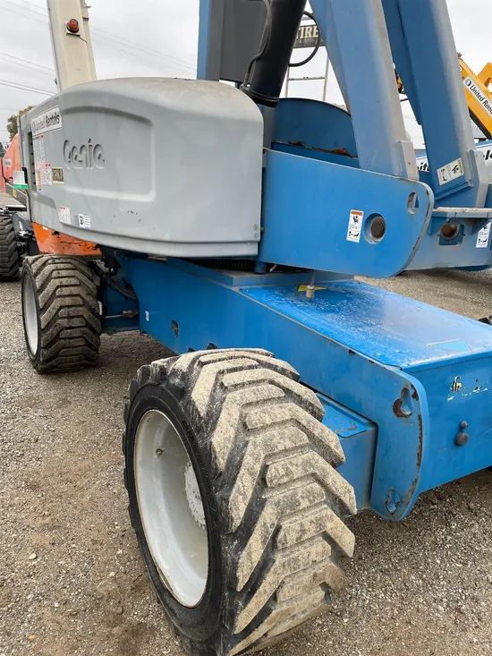 2014 Genie S-85 Boom Lift