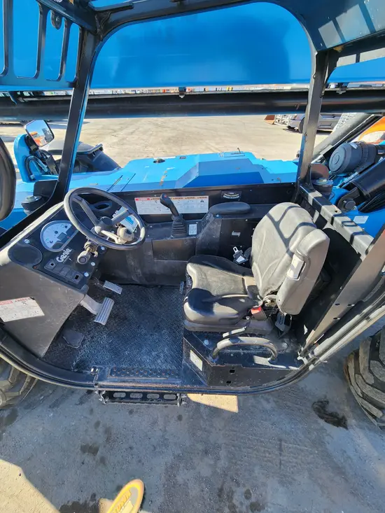 2016 Genie GTH-1056 Forklift