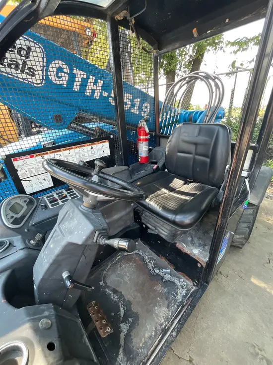 2017 Genie GTH-5519 Forklift