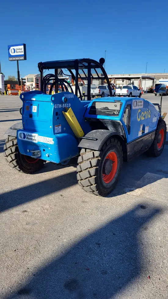 2017 Genie GTH-5519 Forklift