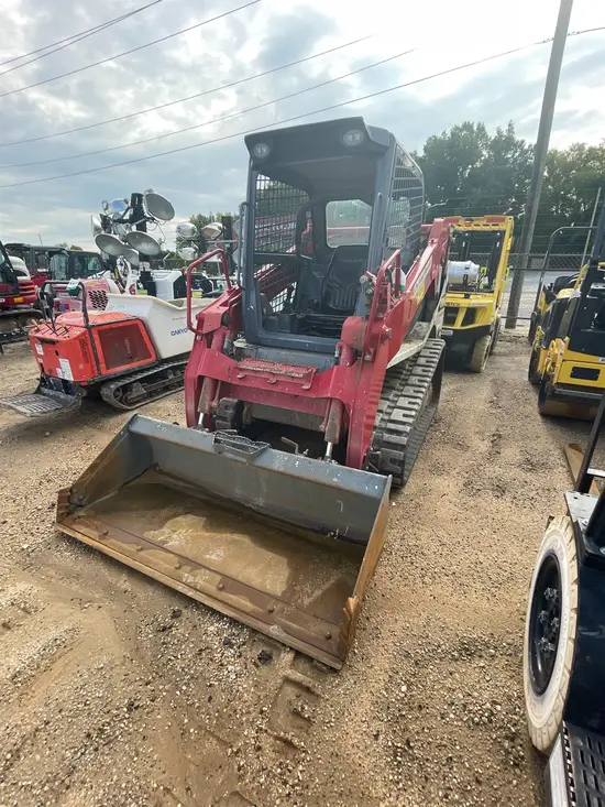 2017 Takeuchi TL10V2-R Track Loader