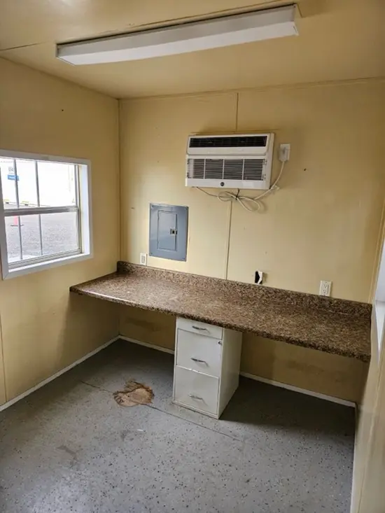 2006 LAND & SEA 20' AO GLO Ground-Level Office Container